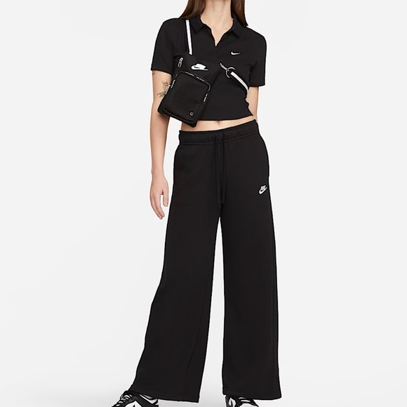 Nike Women's Black Wide-Leg Trousers - Picture 1 of 1